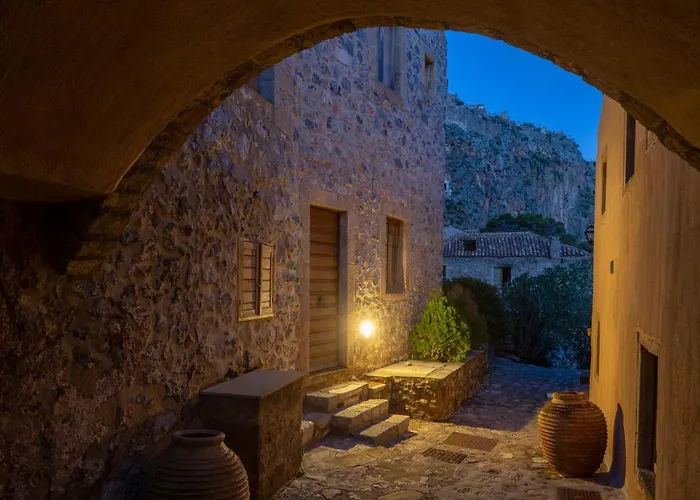 Victoria's House In Castle Villa *