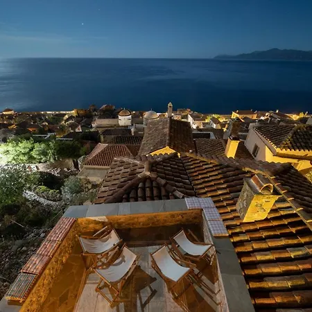 Victoria's House In Castle