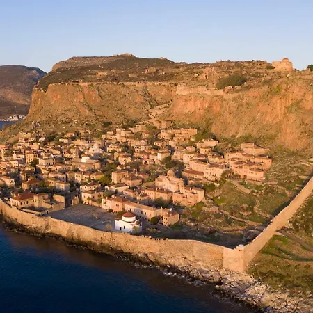 Victoria's House In Castle Monemvasía