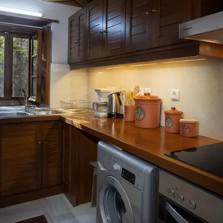 Victoria's House In Castle Monemvasía