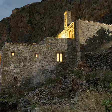 Victoria's House In Castle *